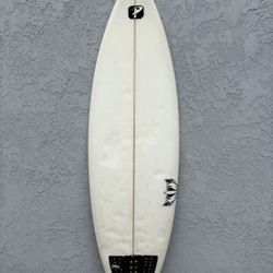 5’9 Surfboard 