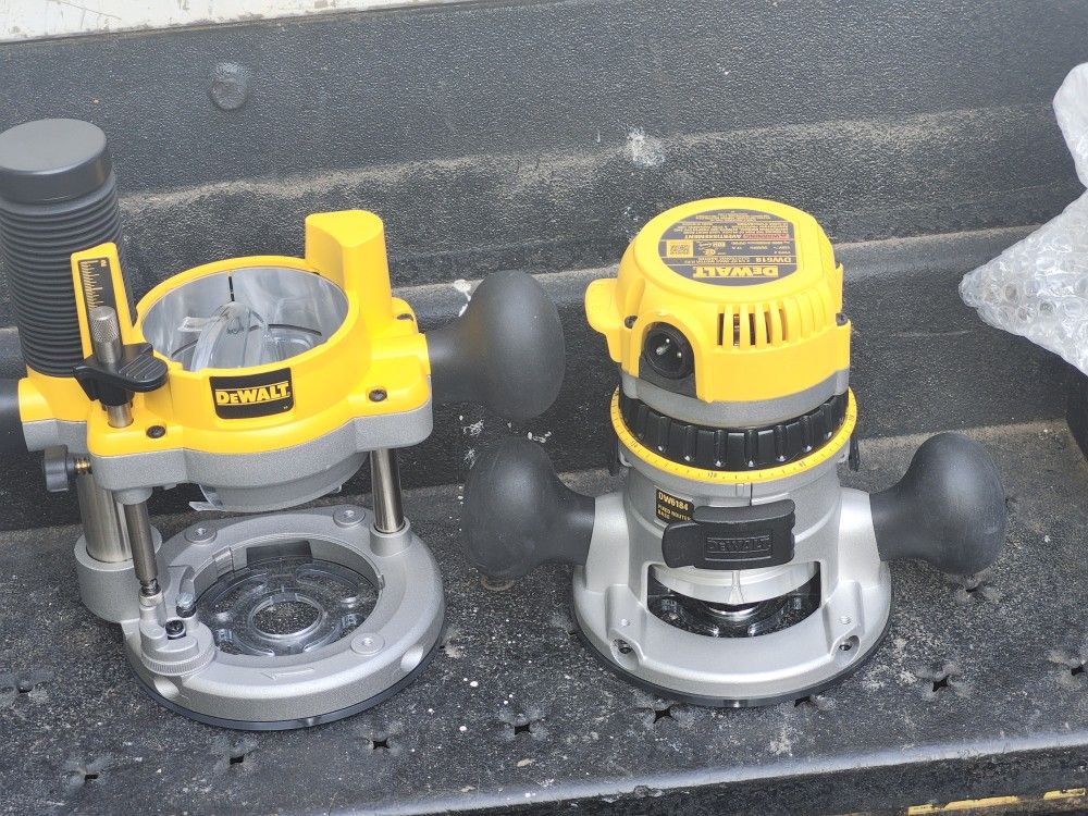 12 Amp Corded 2-1/4 Horsepower Fixed and Plunge Base Router Kit