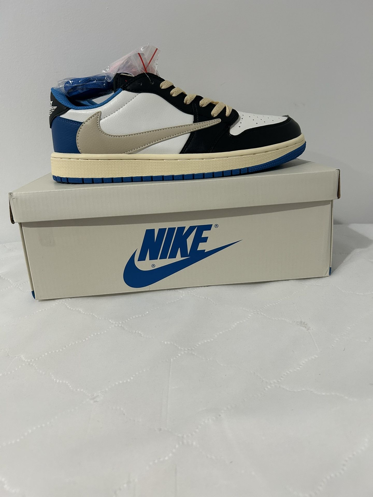 Travis Scott Jordan 1 Low ‘Fragment’