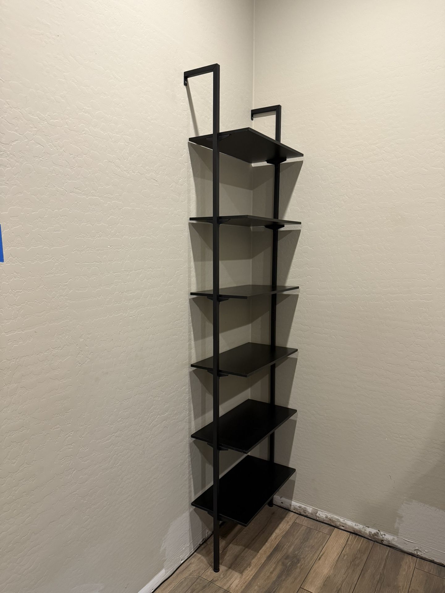 Ladder Bookshelf