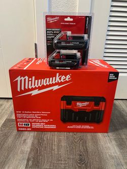 Milwaukee Wet Dry Vacuum With 2 Batteries