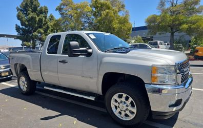 2011 Chevrolet Silverado 2500 DIESEL TRUCK 4WD 1-OWNER 92K MI CHEVY SILVERADO