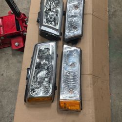 2003 - 2006 Silverado headlights 