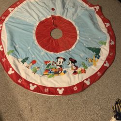 Mickey Mouse Tree Skirt