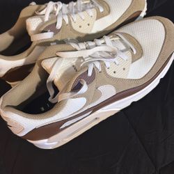 Mens Nike Airmax Size 10 Like New