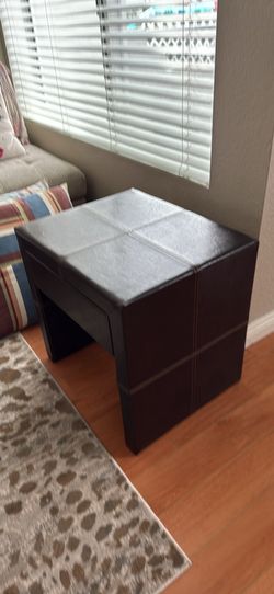 Table W/drawer Like New
