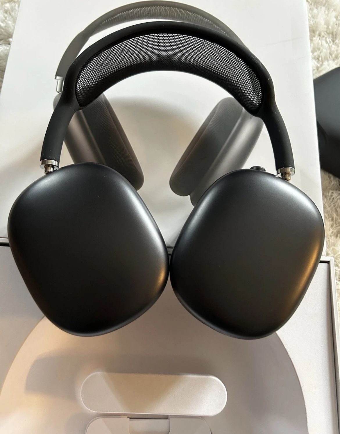 Airpods Maxes