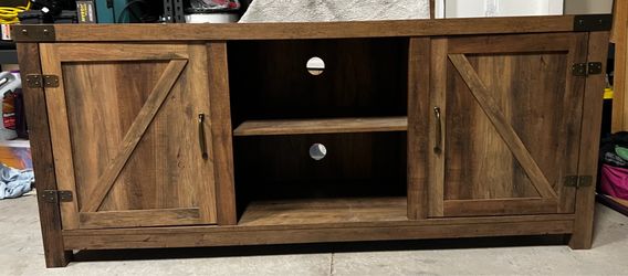 Entertainment center pickup pending