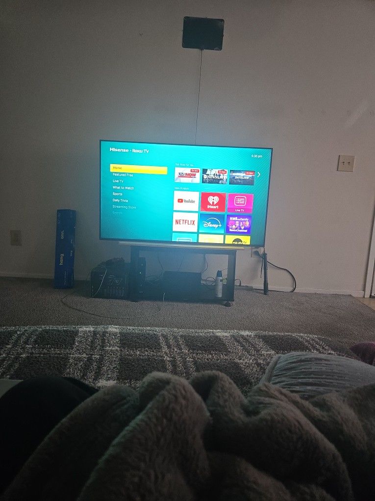 65" Hisense Roku TV