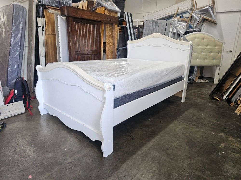 Full Bed And Mattress