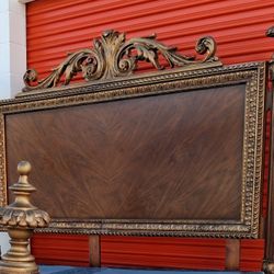 Kng Sz Bd Frm With Base Good Condition 