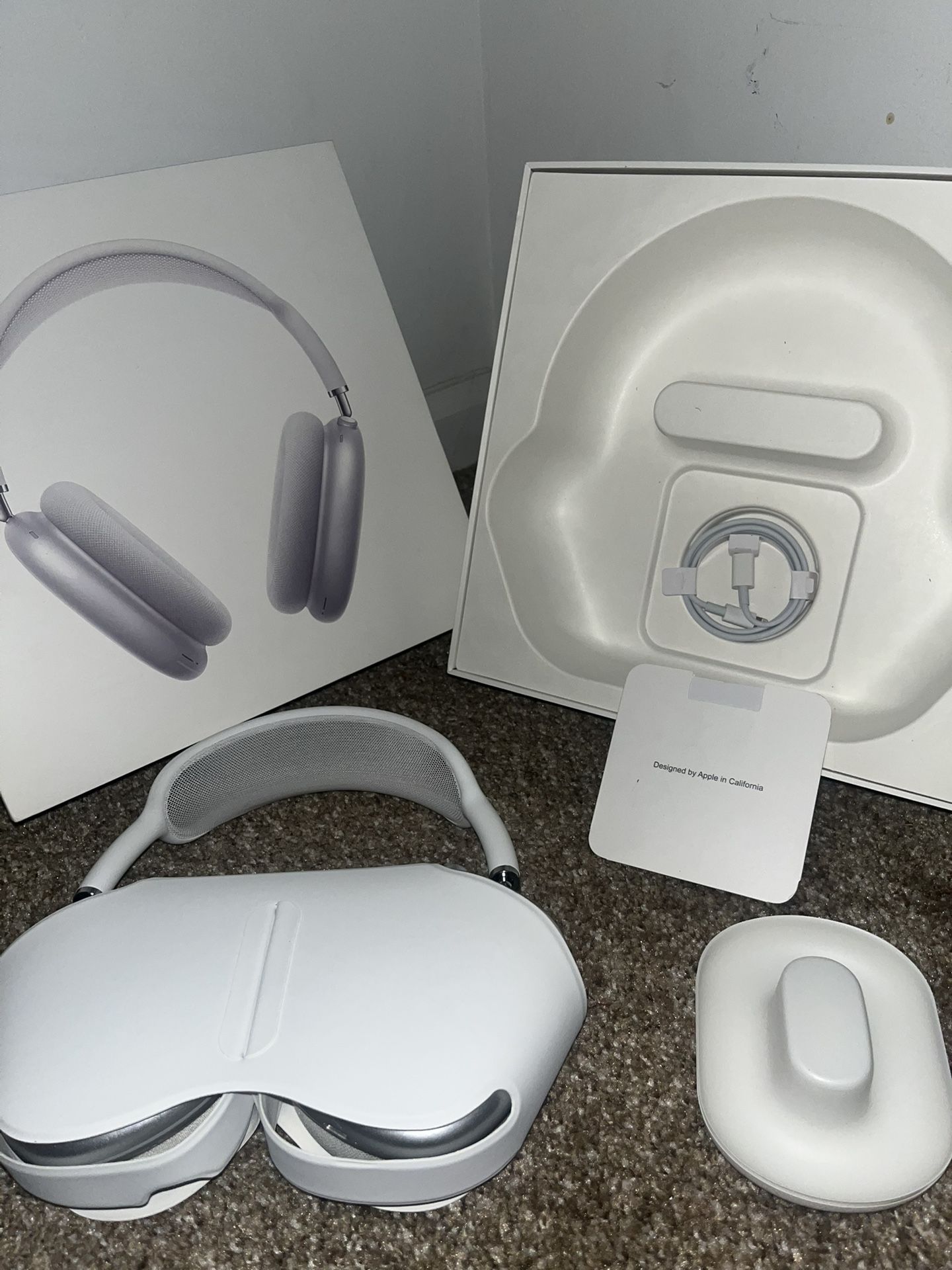 Apple AirPods Pro Max Headphones - Silver