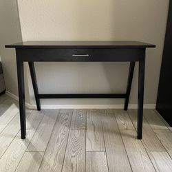 Black Desk