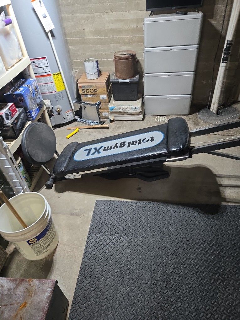 Total Gym Equipment With Attachments