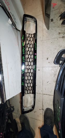 2011 -14 gmc Sierra  lower grill