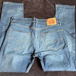 502 LEVIS JEANS