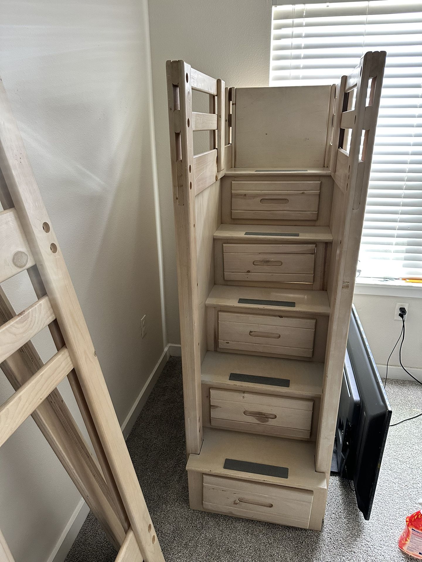 Twin Bunk Beds 