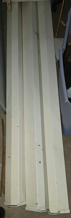 3 Classroom Size Projector Screens