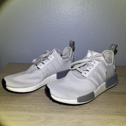 Adidas Weltmarke Mit Den 3 Streifen Shoes - Women’s Size 7.5