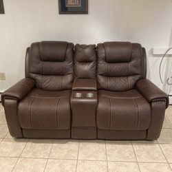 Loveseat Sofa (Power Reclining)