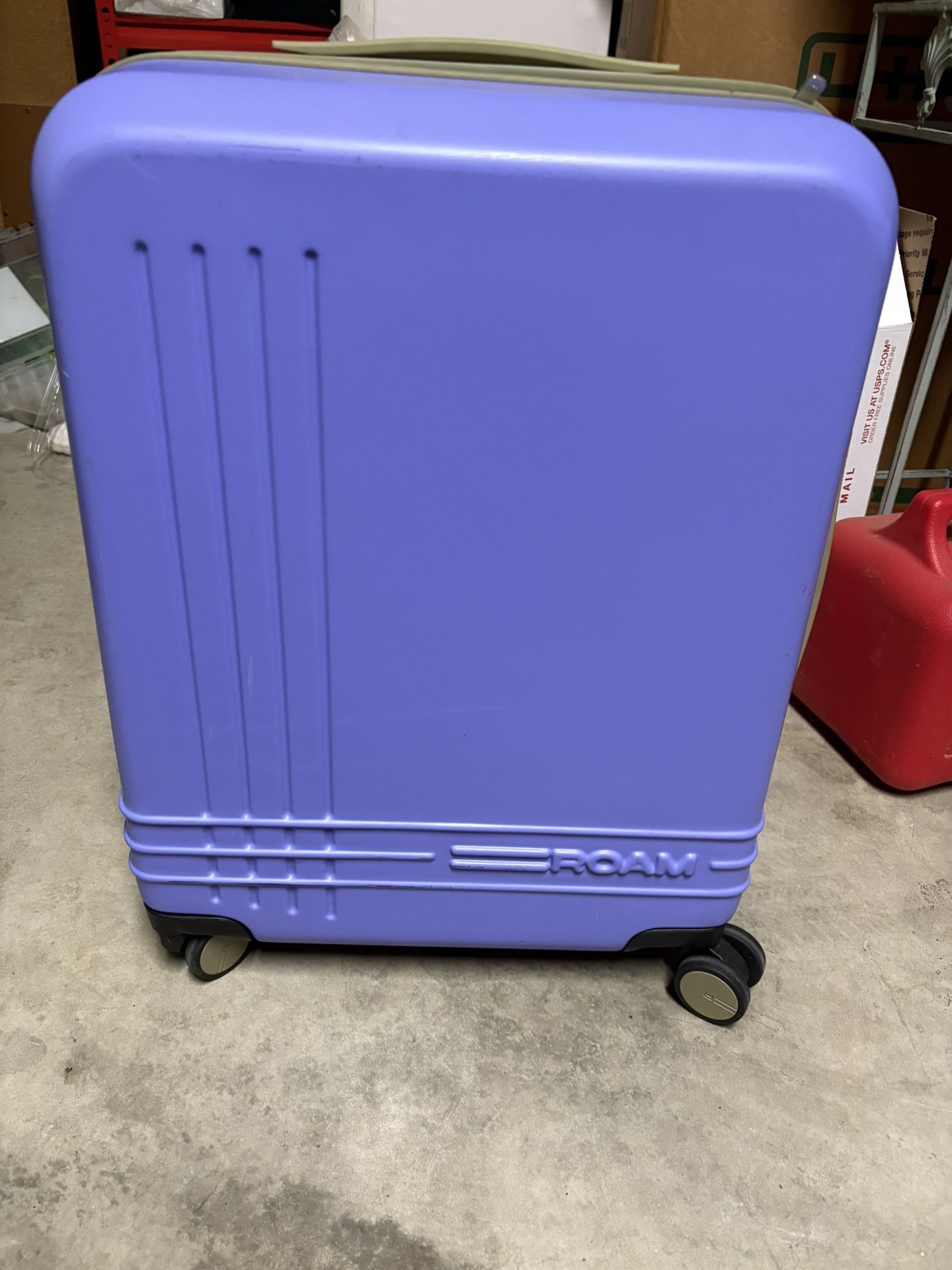 Roam Custom Carry On Expandable Luggage Brand New