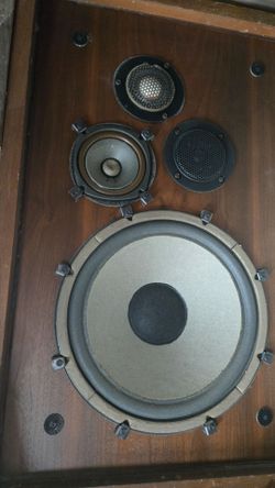 Vintage 1970s GTE Sylvania 4-way speakers
