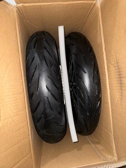 CST SUPERMOTOS