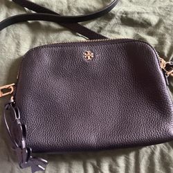 Tory Burch Black Leather Purse 