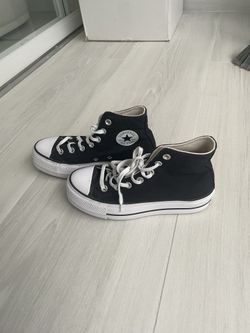 Converse Platform High Tops Women’s 6