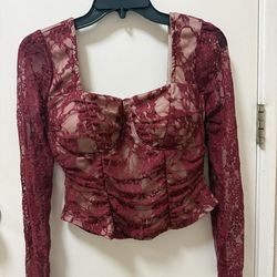 Women lace top colloe maroon