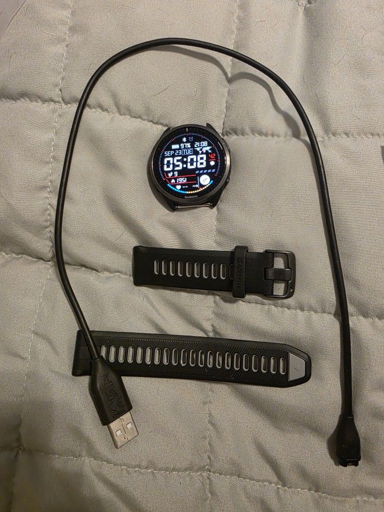Garmin 965 Forerunner And Accessories 