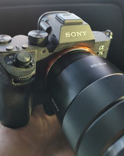 Sony A7iii And Lens