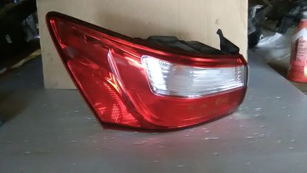 2012 KIA RIO TAILLIGHT LH