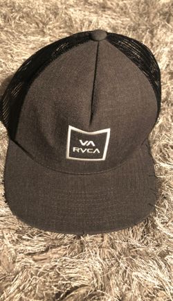 RVCA VA ALL THE WAY III TRUCKER HAT