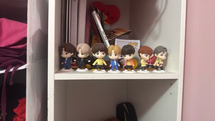 BTS tiny tan McDonald’s collection