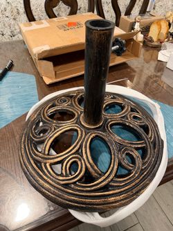 23 lbs. 17-3/4 in. Cast Iron Round Patio Umbrella Base Stand Market Outdoor Lawn Garden Heavy Duty Base Stand in Bronze