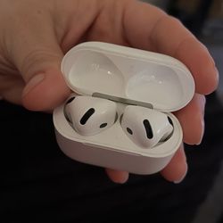 Apple AirPods 4