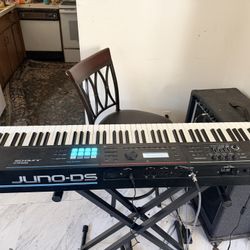 Roland Keyboard  88 Key And Amp Combo