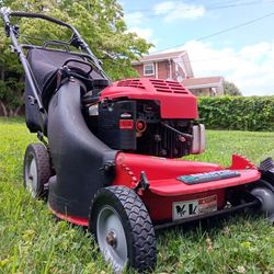 Snapper 21" RWD Self-Propelled Lawn Mower