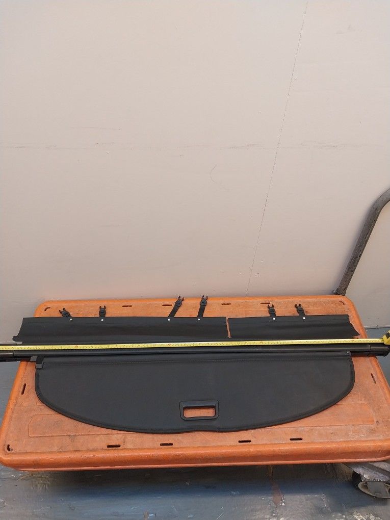 Suv Rear Cargo Shade Black
