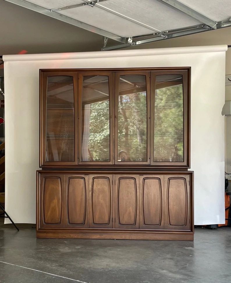 Mid Century Broyhill Emphasis China Cabinet