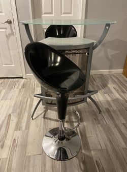 Glass Bar And 2 Barstools