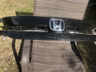 Honda Civic Font Upper Grille 2016 To 2019 Used