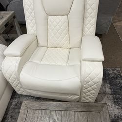 SUMMER CLEARANCE: Power Reclining 