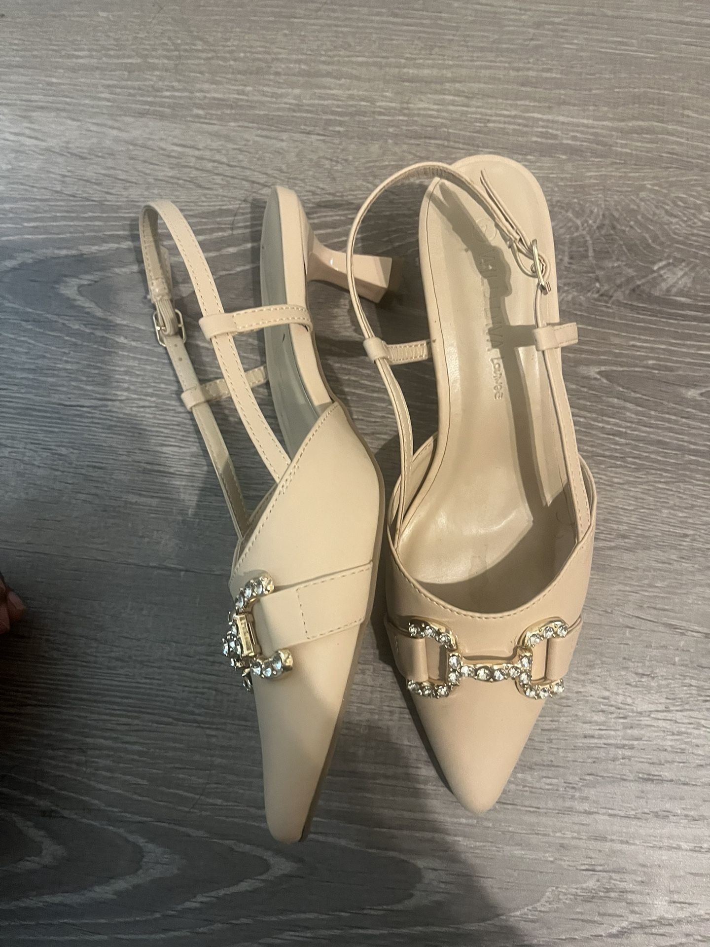Nude Cream  Slingback Kitten Heel Size 7