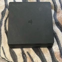 PS4 Slim