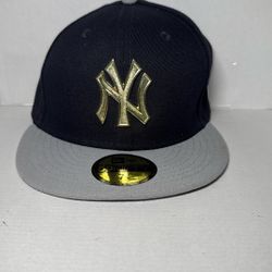 New York Yankees New Era Navy/Gray Bill With Metal Gold Badge 59FIFTY Fitted Hat