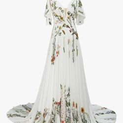 Embroidered Wedding Dress. Size 16/17. 