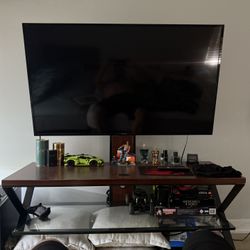 Sony Tv XBR-55X810C With The Tv Table