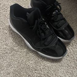 Low Top Jordan 11s